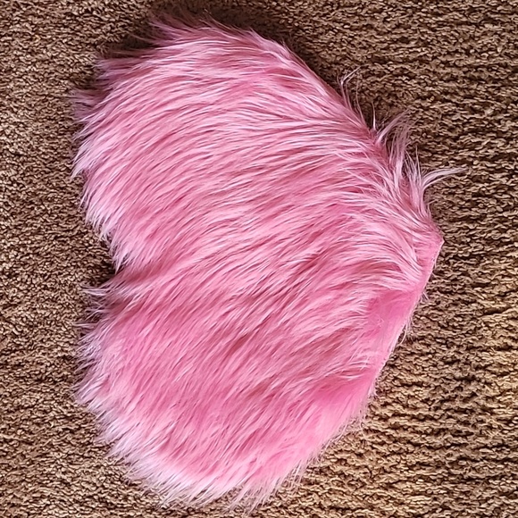 Plush Heart Shaped Rug Plush Heart Shaped Rug Plush Heart Shaped Rug shaggy rug - Picture 3 of 9